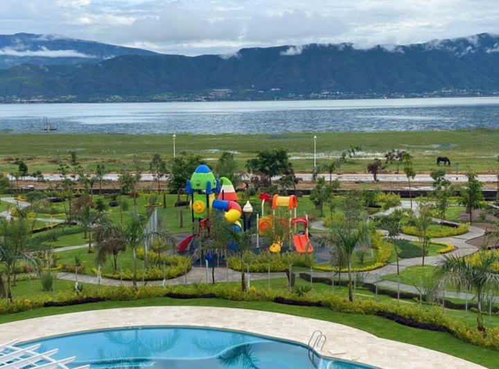 San Cristobal Zapotitlan Hermosa Casa En Orilla Del Lago -Zona De Villedos- מראה חיצוני תמונה