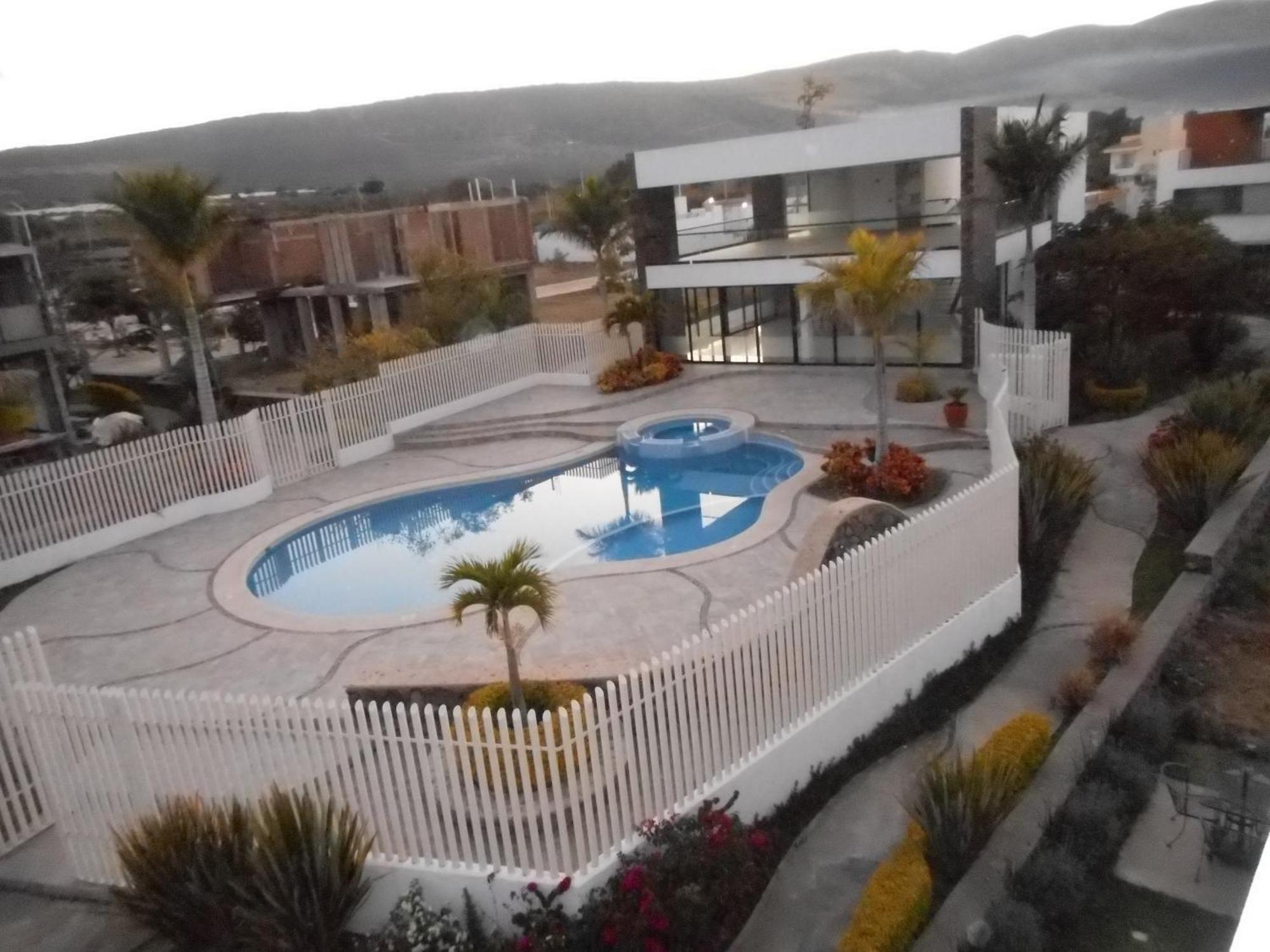 San Cristobal Zapotitlan Hermosa Casa En Orilla Del Lago -Zona De Villedos- מראה חיצוני תמונה
