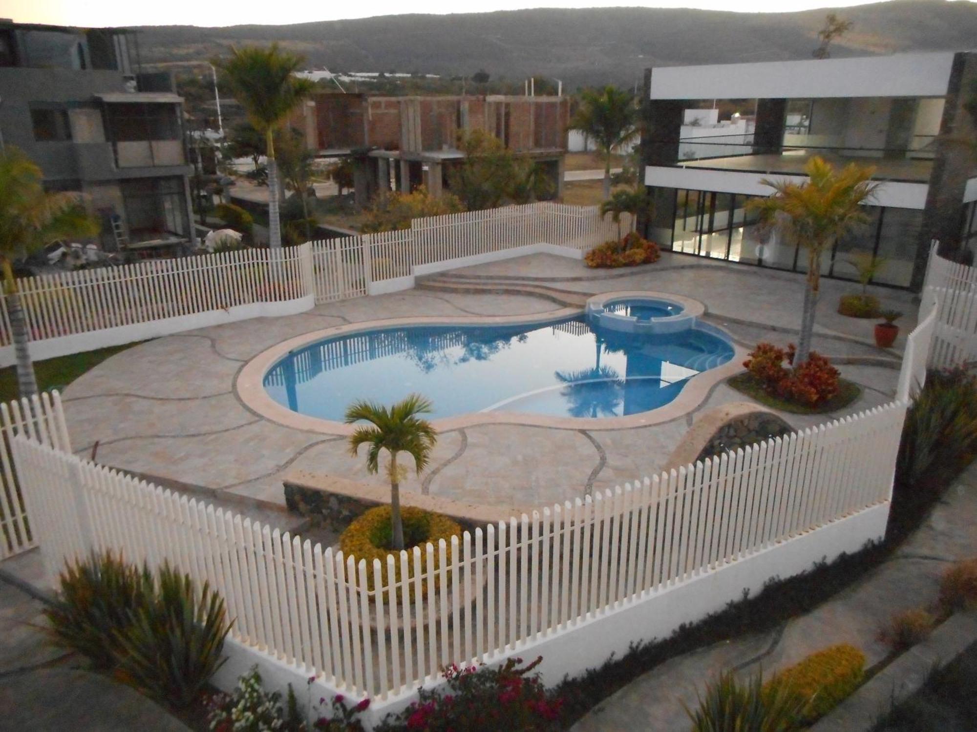 San Cristobal Zapotitlan Hermosa Casa En Orilla Del Lago -Zona De Villedos- מראה חיצוני תמונה